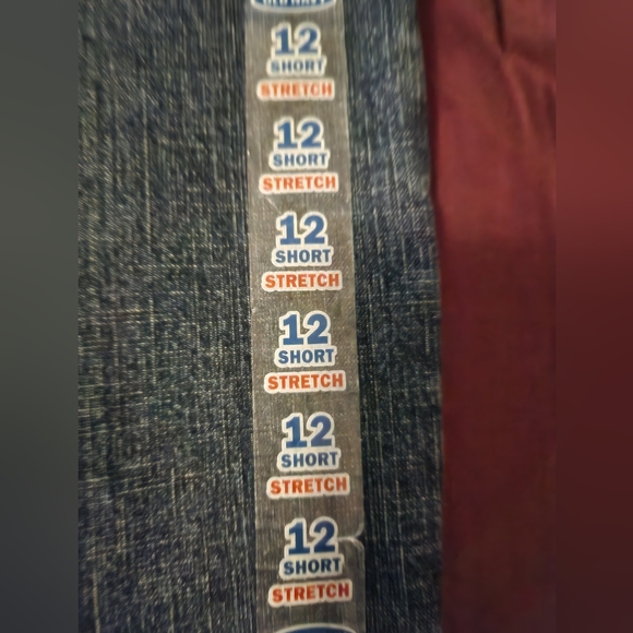 Old Navy Boot Cut Jeans - Picture 4 of 4